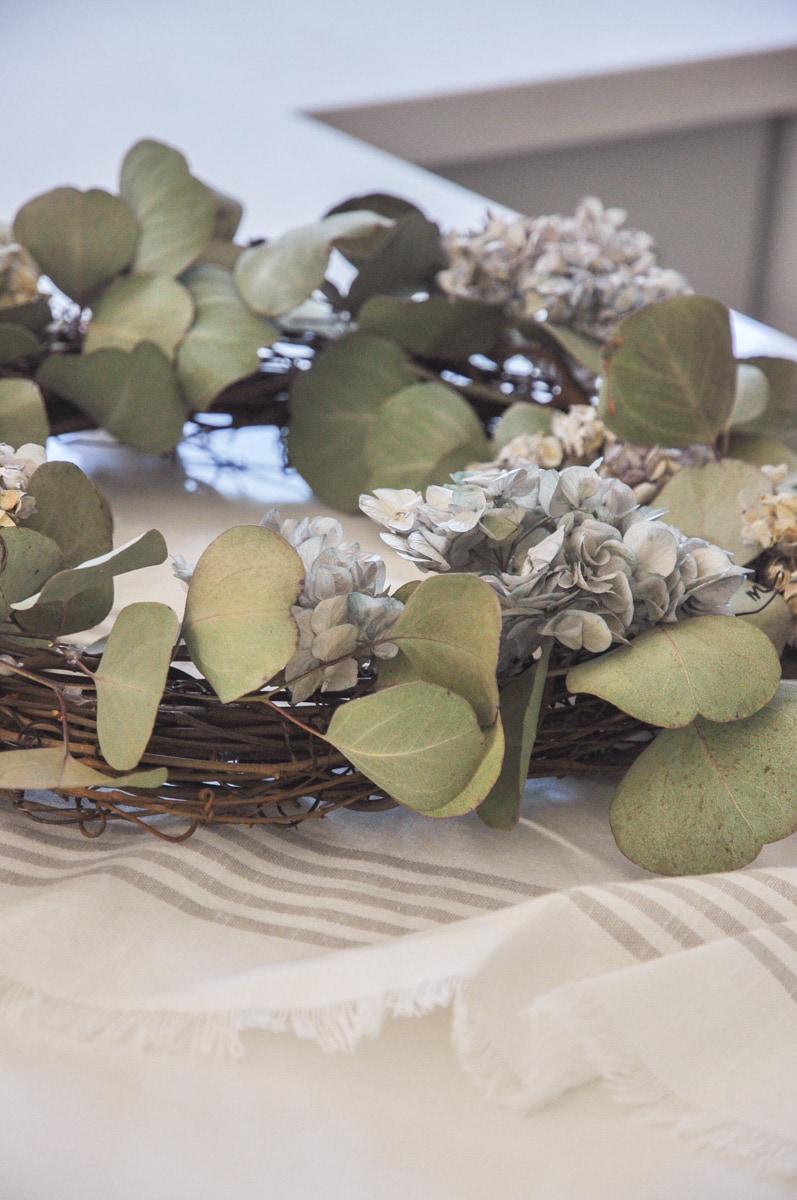 diy project dry eucalyptus and hydrangea flower wreath, farmhouse, cottage home decor