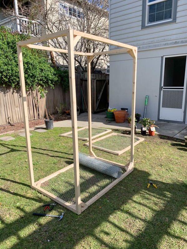 diy raised garden bed cage with chickenwire, protective cage cover