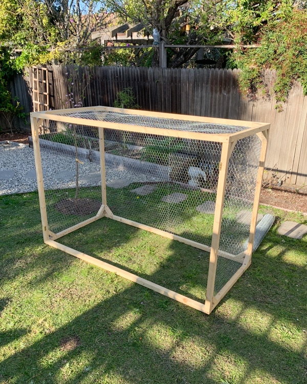 DIY garden bed fence to protect raised garden beds from animals
