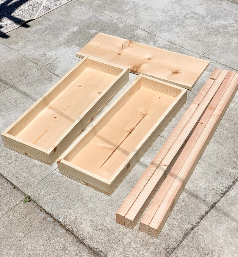 materials for building outdoor plant stand