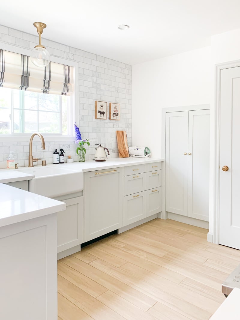 modern farmhouse cottage kitchen with ikea kitchen cabinet in benjamin moore gray owl paint