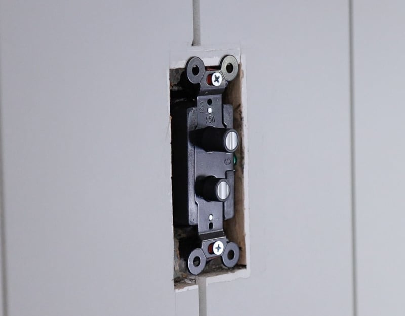 how to update light switch and cover