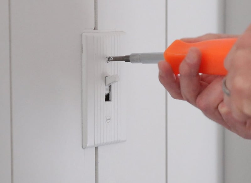 how to replace old light switch and cover