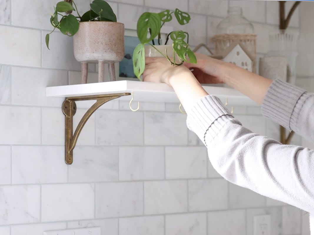 diy-mug-holder-for-your-kitchen-open-shelf-hydrangea-treehouse