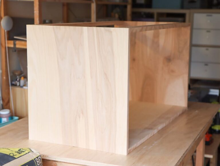 DIY Bathroom Floating Vanity with Drawers - Hydrangea Treehouse